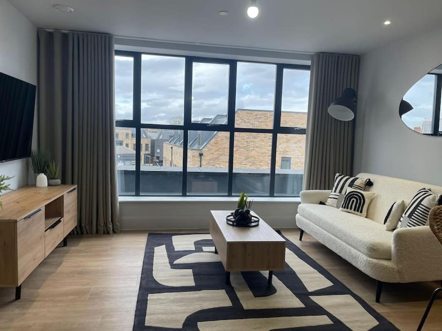 Trendy Apartment In Cardiff Free Parking ภายนอก รูปภาพ